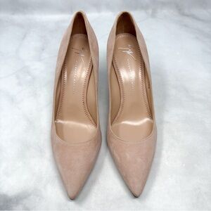 NEW Giuseppe Zanotti G Bolt Heel Suede Pointed Toe Mid Height Pumps Heels Nude